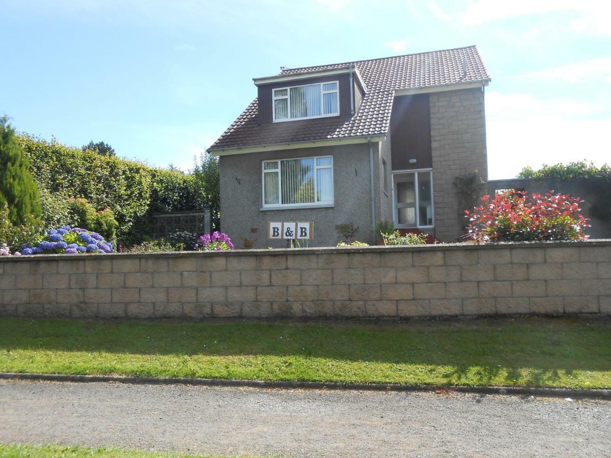 Rose Villa Bed And Breakfast Forfar Exterior foto