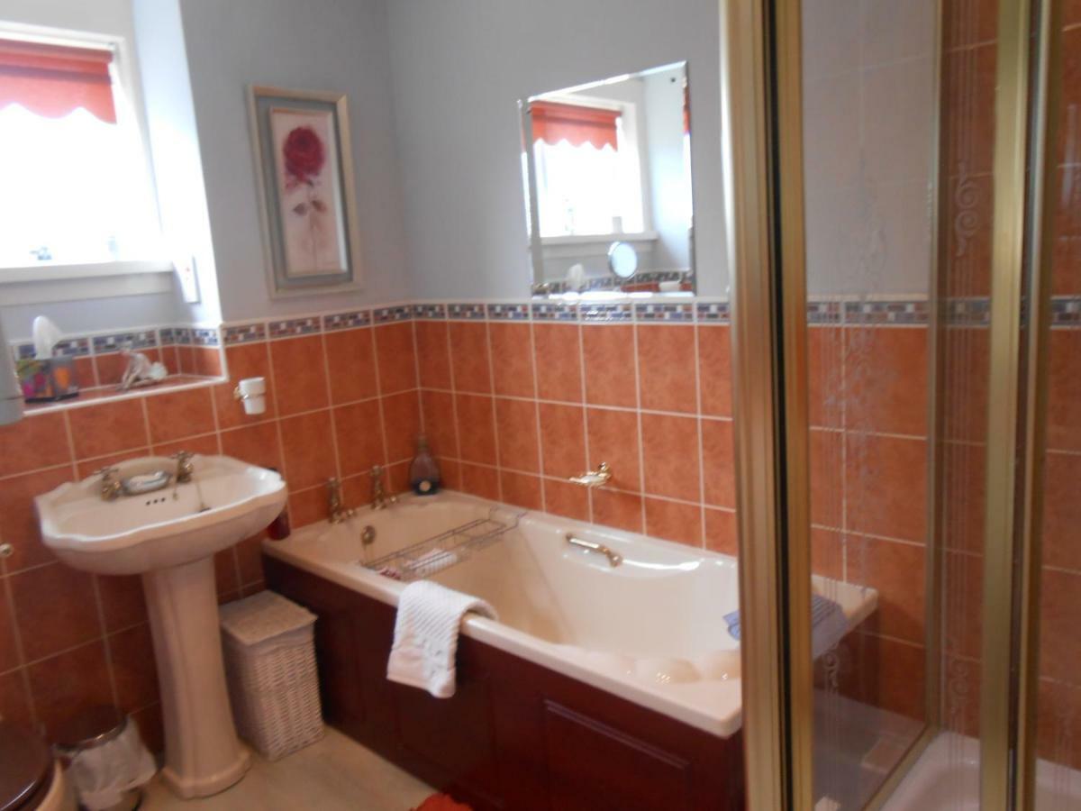 Rose Villa Bed And Breakfast Forfar Exterior foto