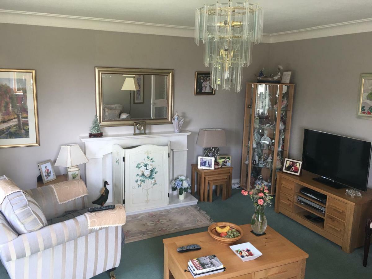 Rose Villa Bed And Breakfast Forfar Exterior foto