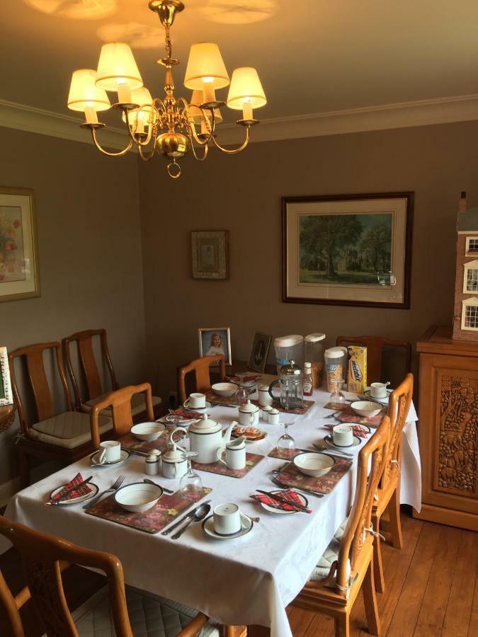 Rose Villa Bed And Breakfast Forfar Exterior foto