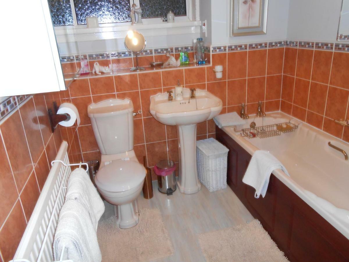 Rose Villa Bed And Breakfast Forfar Exterior foto
